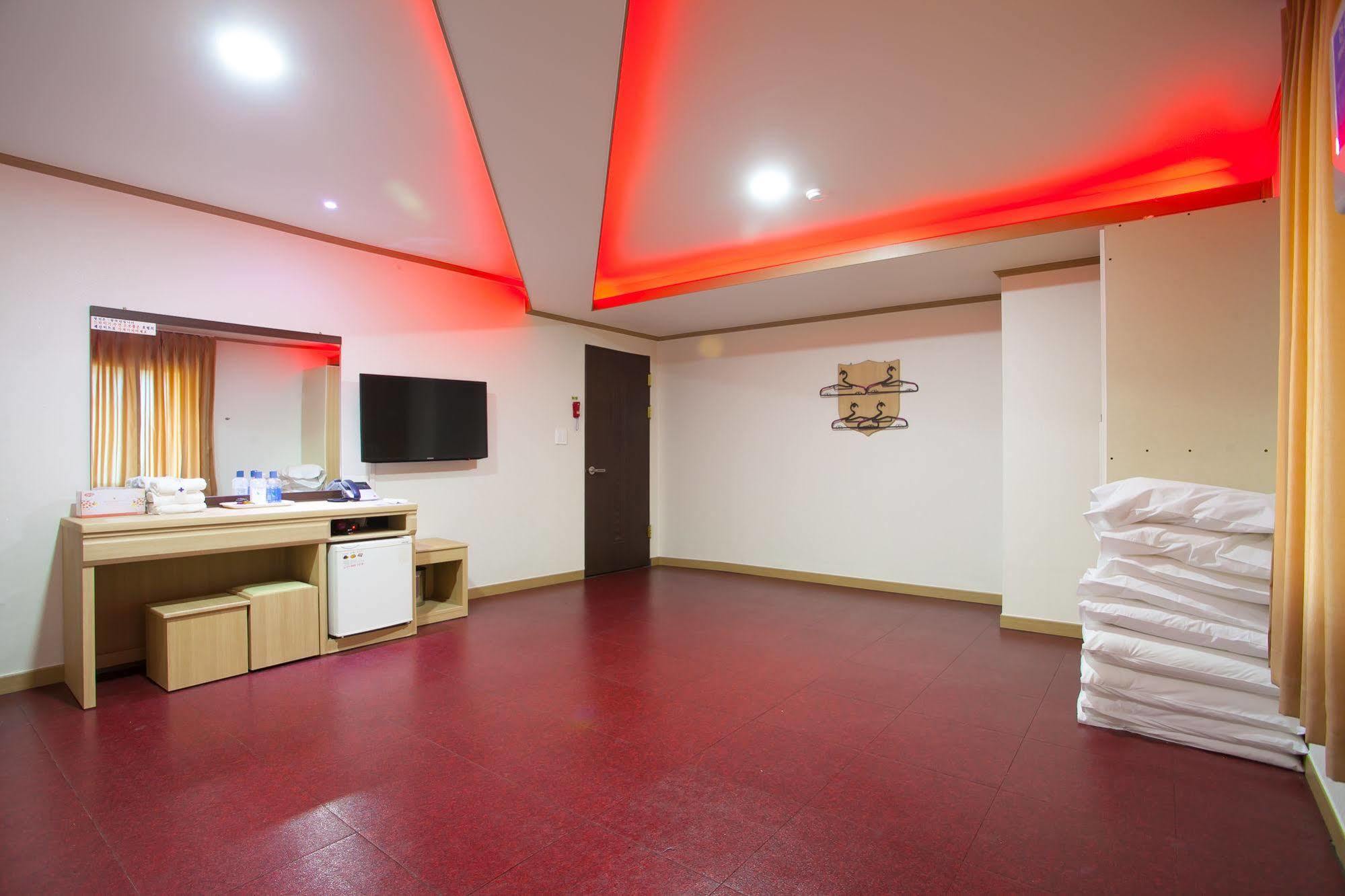Suanbo Saipan Hot Spring Hotel Chungju Εξωτερικό φωτογραφία